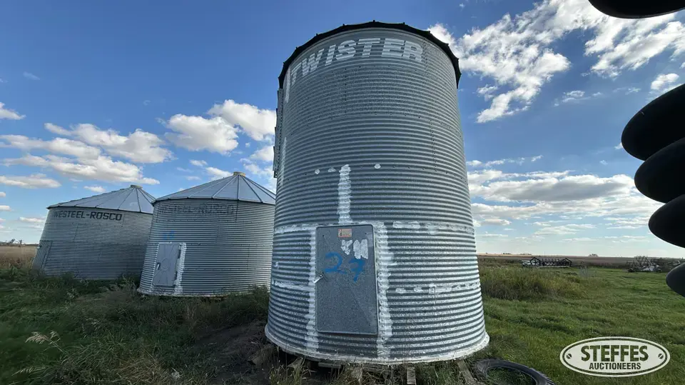 Twister grain bin