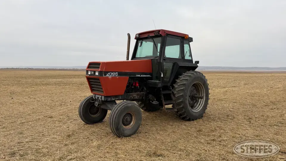 1988 Case IH 2096 2WD Tractor