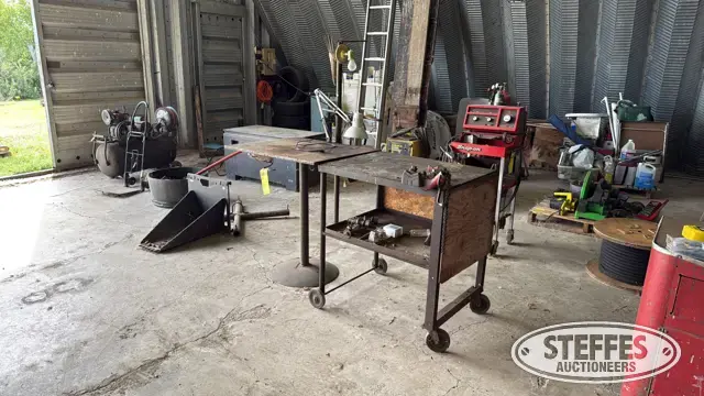 Welding table