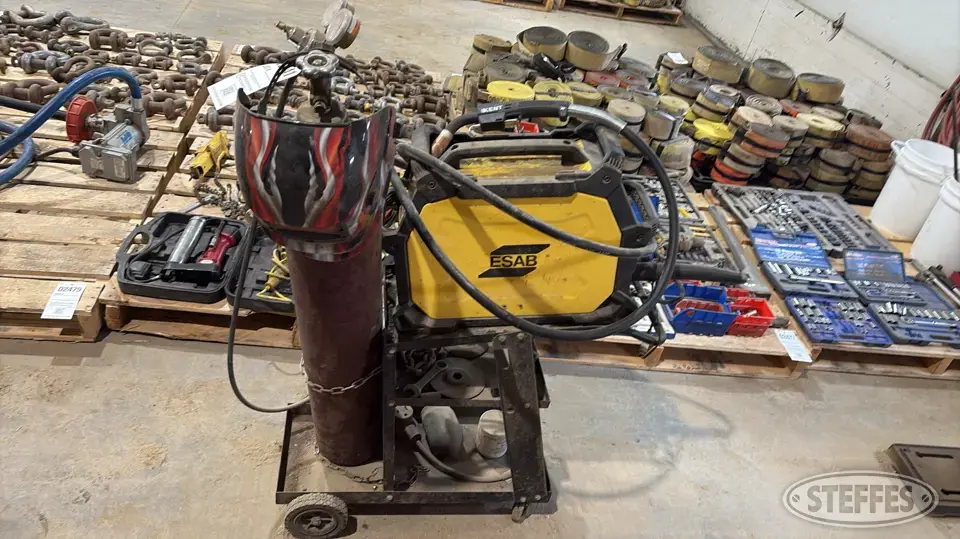 Esab EM215ic Welding