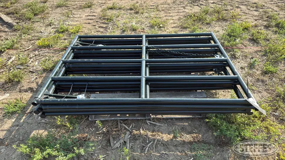 (4) BYT Ranch gates Livestock Handling