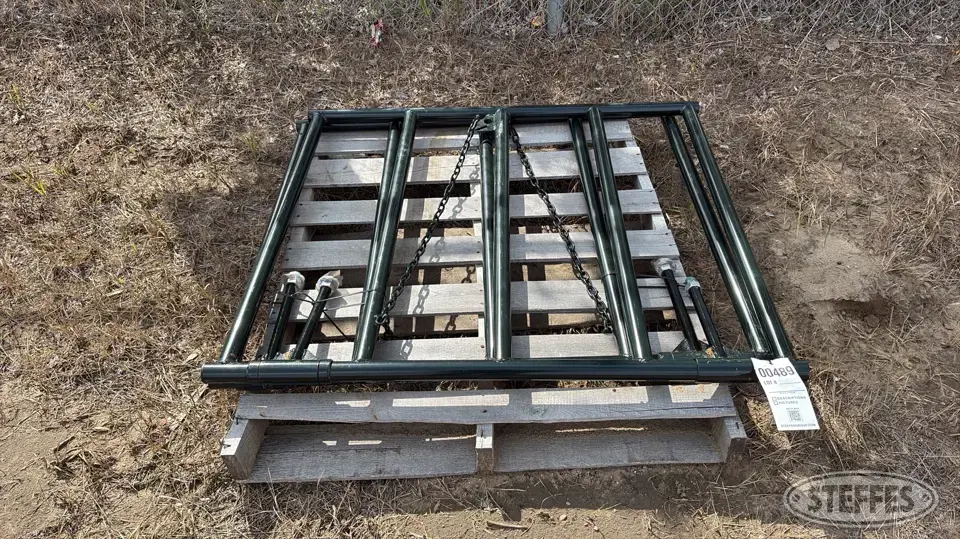 (2) BYT Ranch gates Livestock Handling