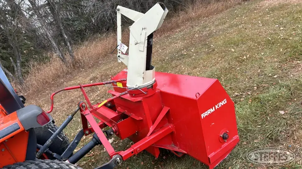 Buhler Farm King Y600 3 PT Snowblower