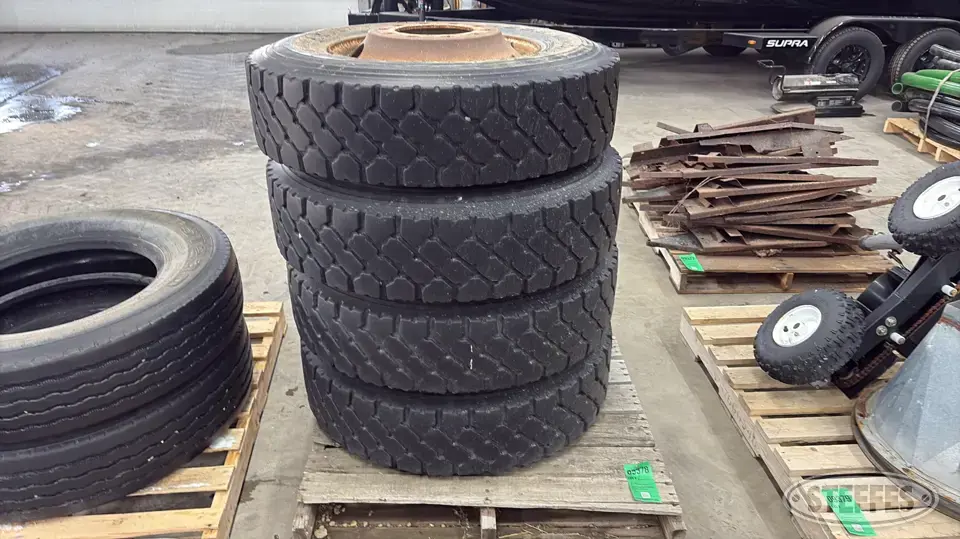 (4) BFGoodrich 11R22.5 tires Truck Tire