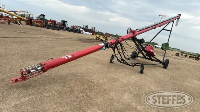 2010 Wheatheart BH851