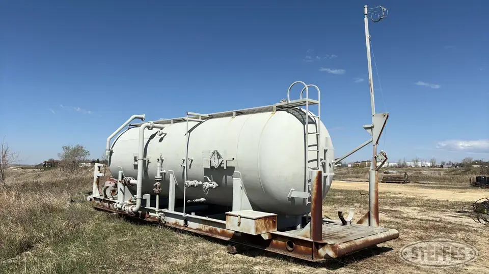 1997 Plains Oil Ltd. Oil and Gas Tank