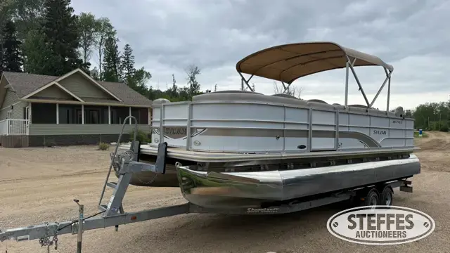2013 Sylvan 8522 Mirage