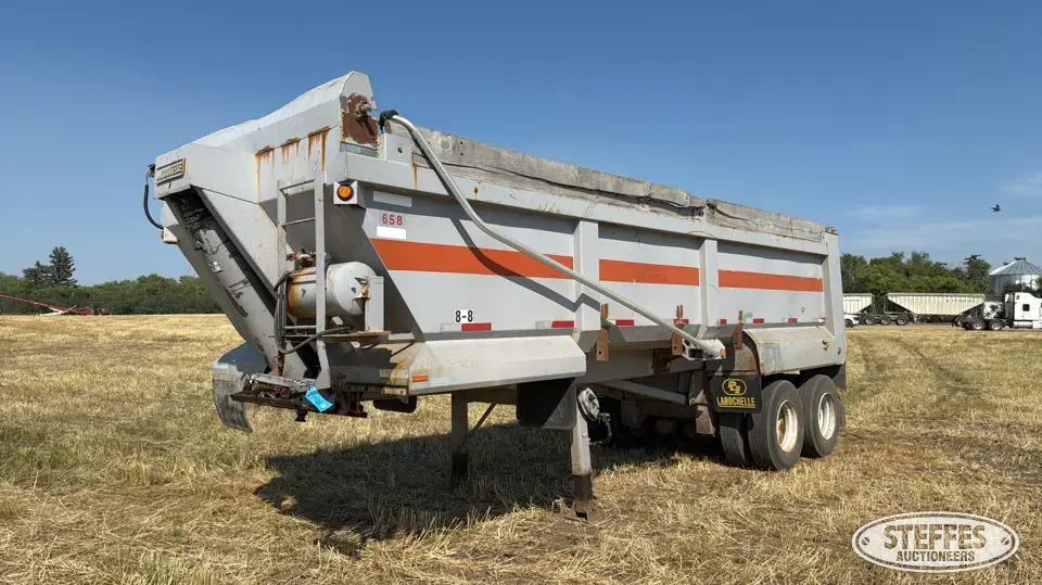 2005 Larochele 84-188 End Dump Trailer