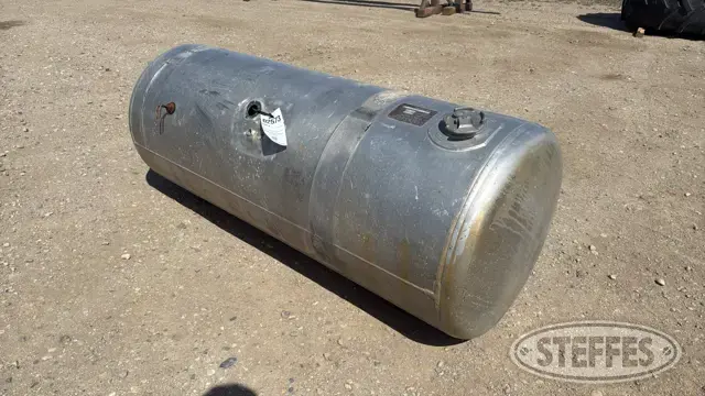 Peterbilt 135 gal. fuel tank