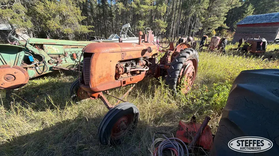 1949 Co-op 30 Collectible Tractor