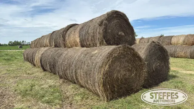 (34) 5x6 round bales