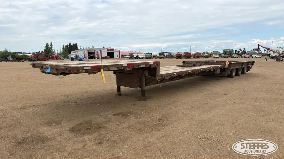 1997 J.C. Trailers Step Deck Trailer