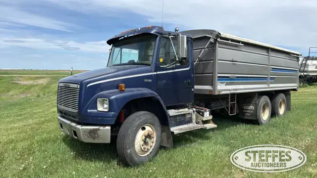 1996 Freightliner FL106