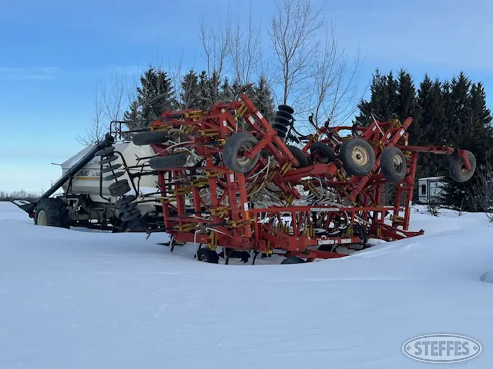 1998 Bourgault 8810 Air Drills & Air Seeder