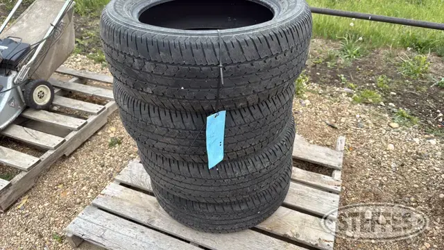 (4) Firestone 225/55R17 tires