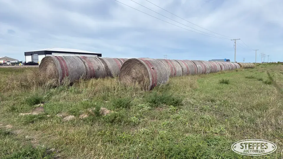 Approx. (44) 5’x6’ round bales Forage
