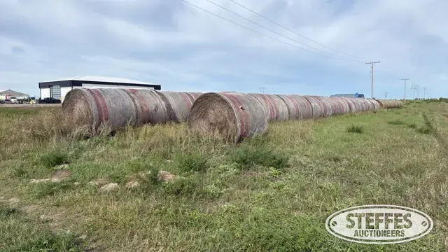 Approx. (44) 5’x6’ round bales
