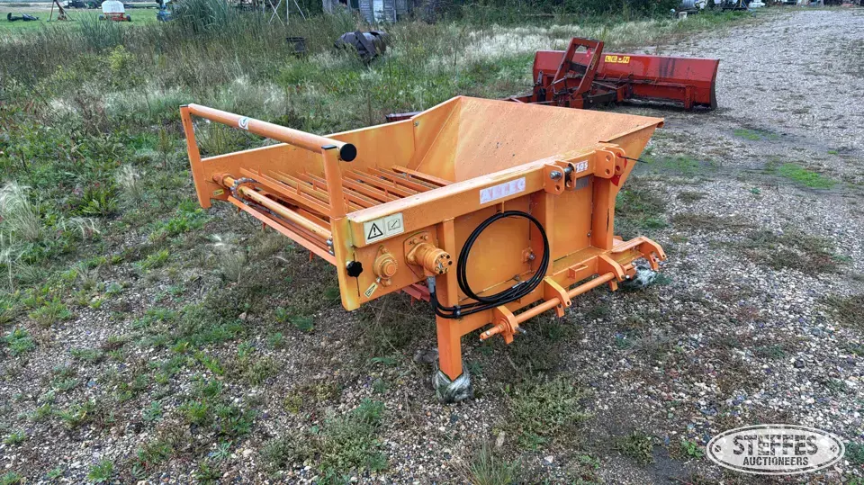 Altec DR160S Bale Handling