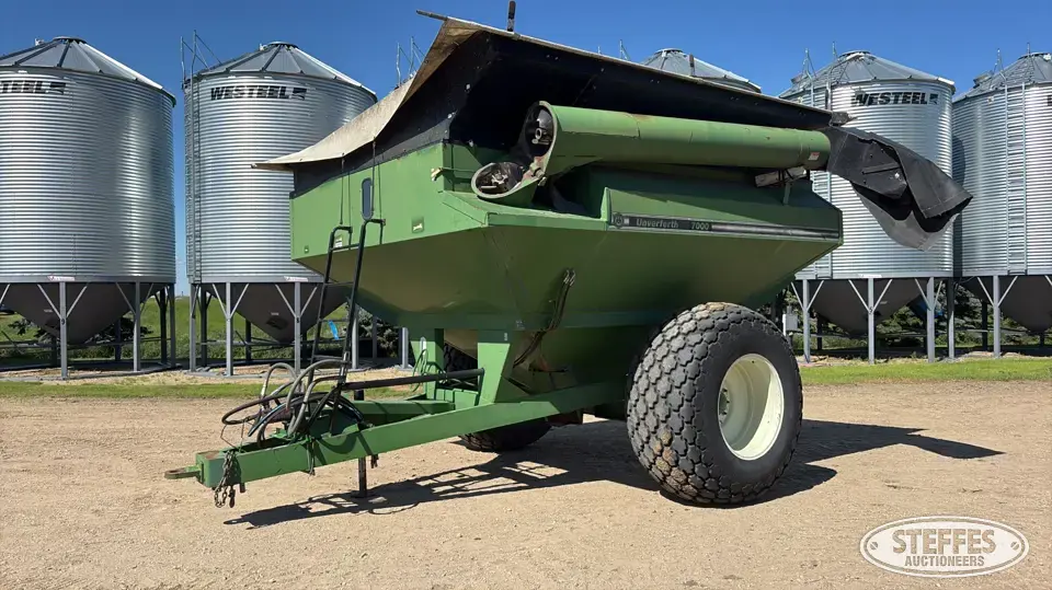Unverferth GC7000 Grain Cart