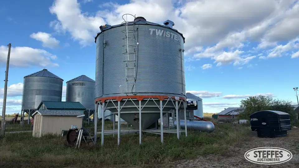Twister hopper bin