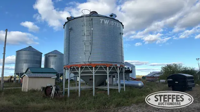 Twister hopper bin
