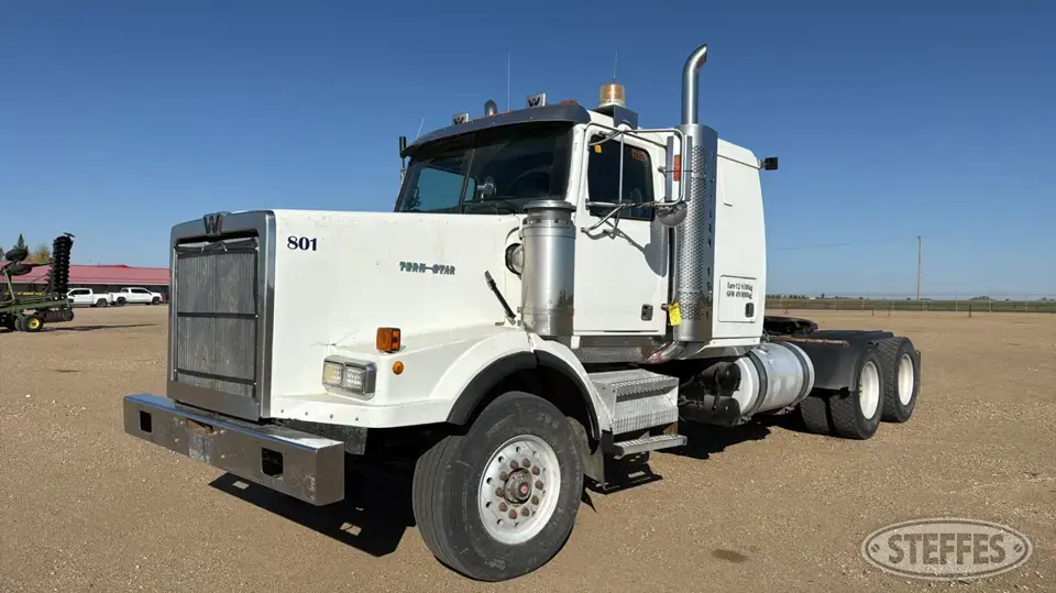 1998 Western Star 4964SX Conventional Truck with Sleeper