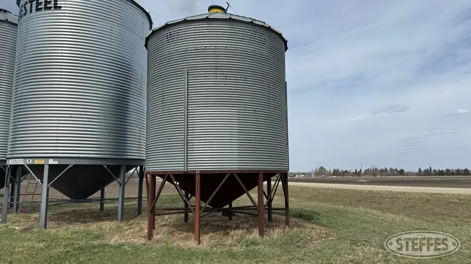 Westeel 145 Hopper Bin