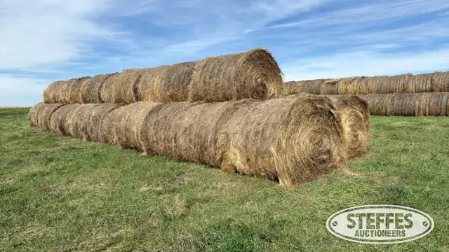 (34) 5x6 round bales