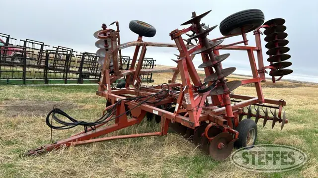 Massey Ferguson 820