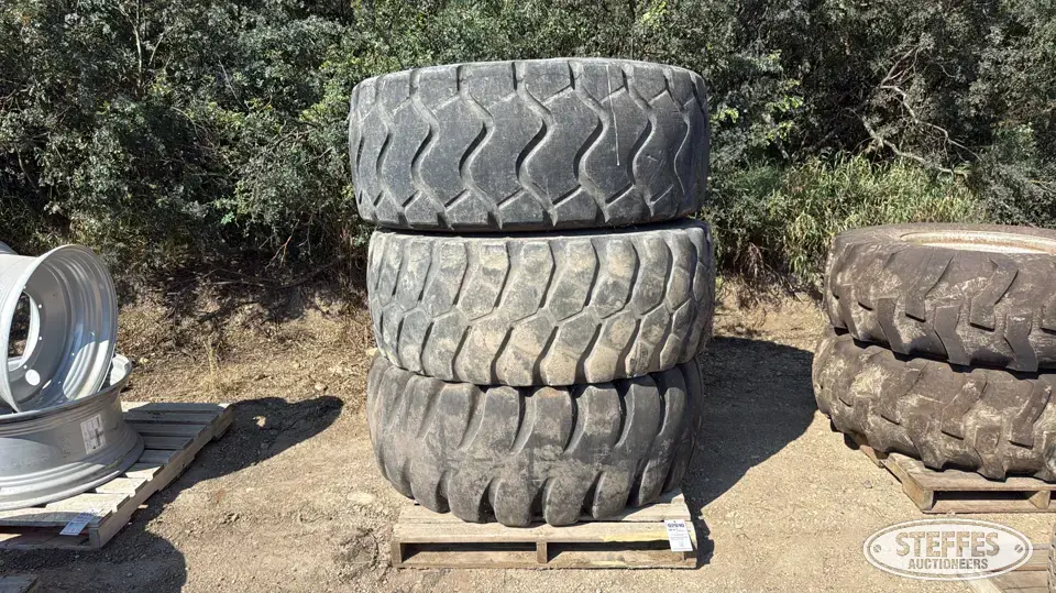 (3) 23.5R25 tires Construction Equipment Tire