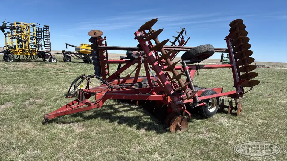 International 490 Disc