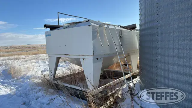 Easy-Load seed tender unit