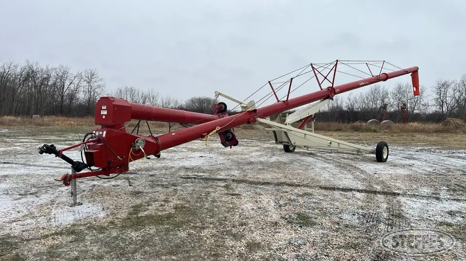Buhler Farm King 1370 Swing Hopper Auger
