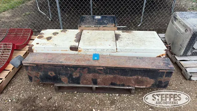 (3) Toolboxes