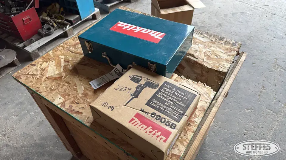 (2) Makita impacts General Tools and Shop Supply