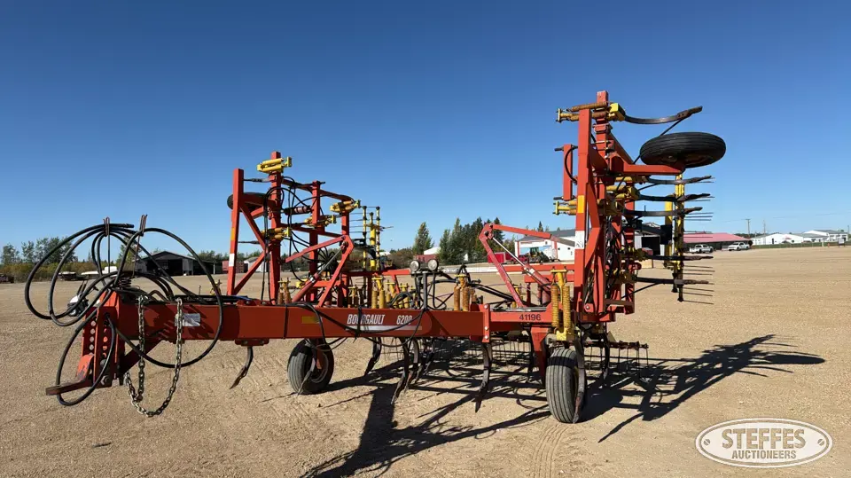 Bourgault 6800-24 Field Cultivator
