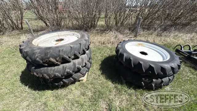 (5) Armstrong 12.4-38 tires
