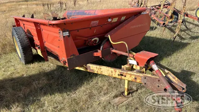 New Holland 513