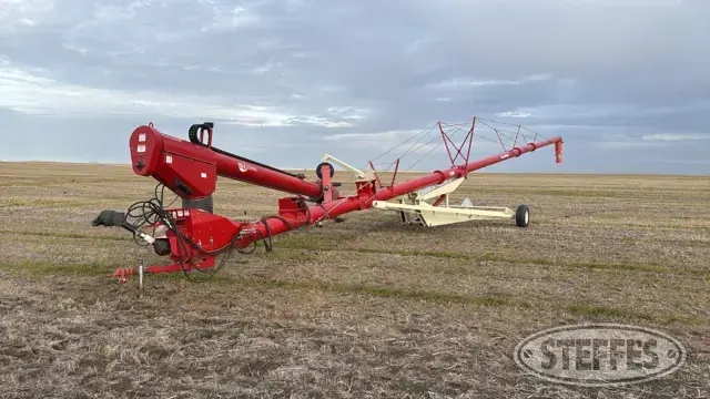 2024 Farm King 1395