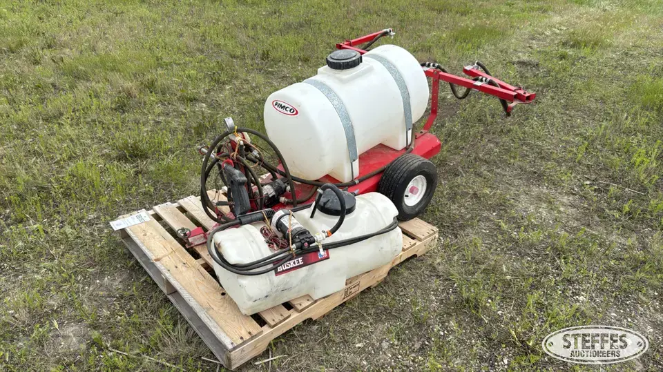 Fimco pull-type lawn sprayer Lawn Sprayers and Spreader