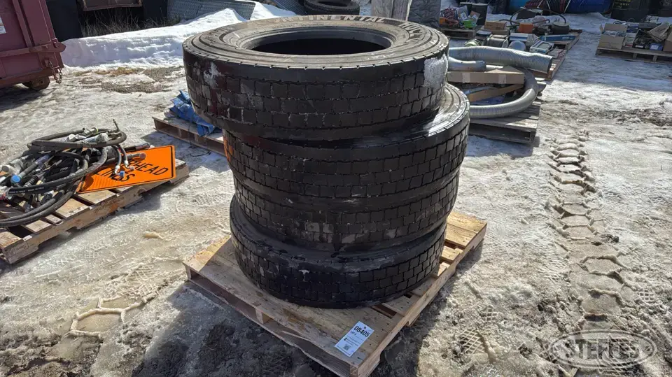 (4) Continental HDL2 DL 11R24.5 tires Truck Tire