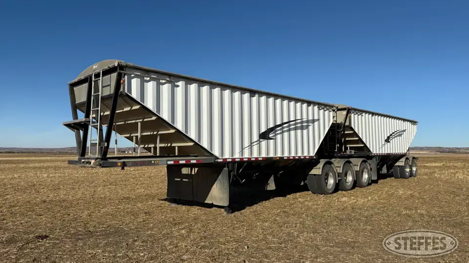 2014 Doepker Super B Hopper Bottom Trailer
