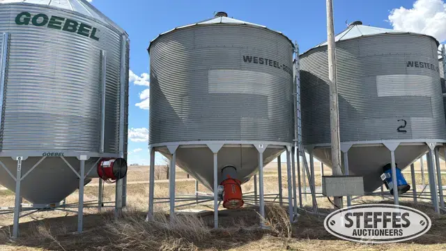 Westeel-Rosco 1805 hopper bin
