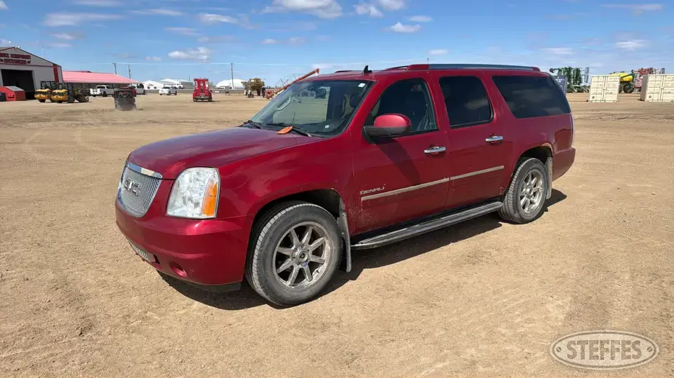 2013 GMC Yukon XL Denali SUV