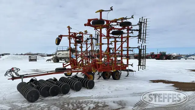 1996 Bourgault 8800