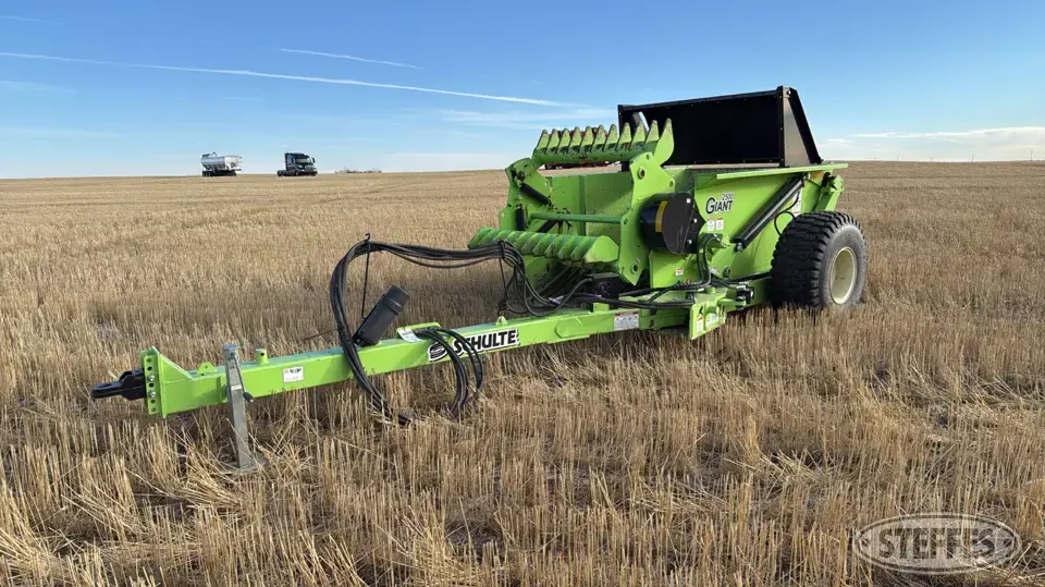 2021 Schulte Giant 2500 Rock Picker