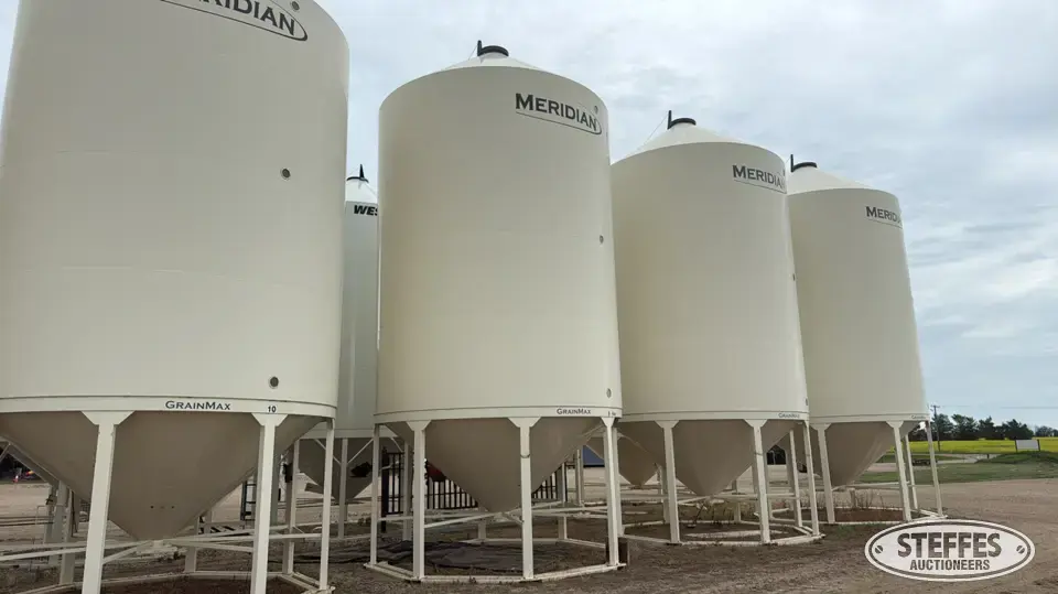 Meridian MGM4000 Hopper Bin