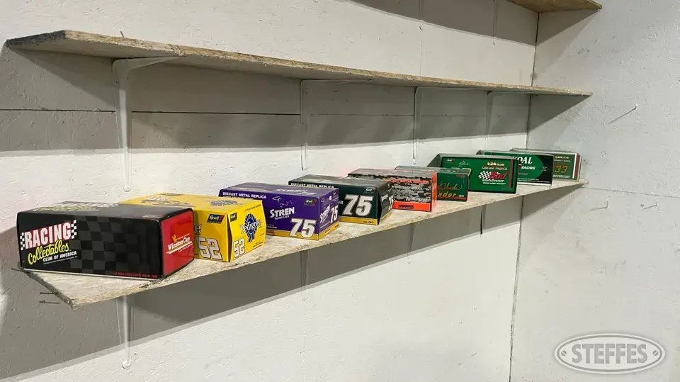 (9) Diecast collectible race cars Toy