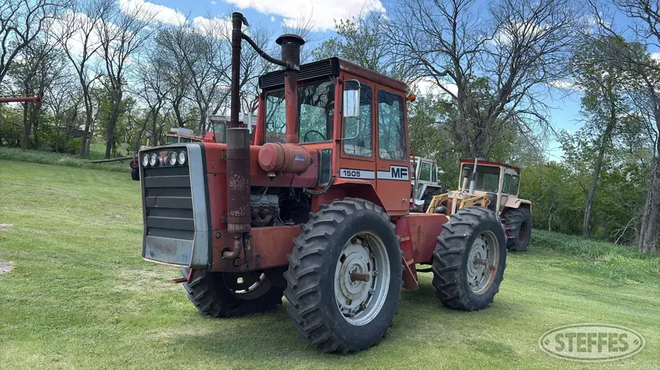 1975 Massey Ferguson 1505 4WD Tractor