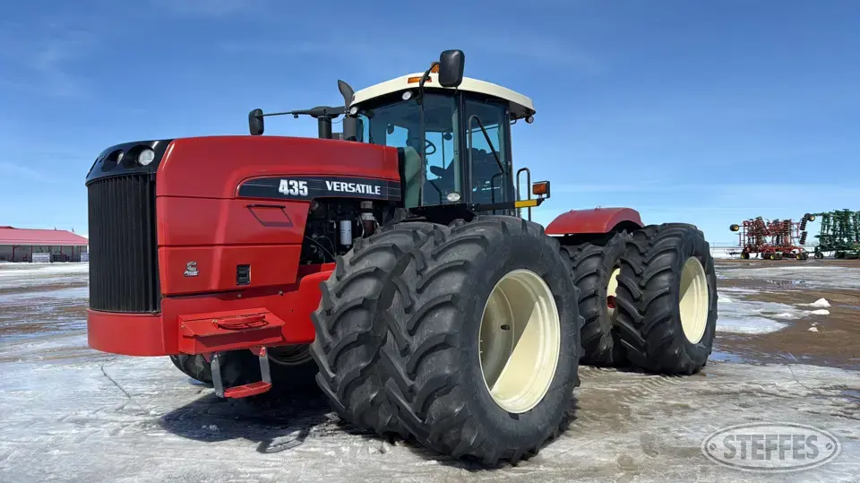 2009 Versatile 435 4WD Tractor